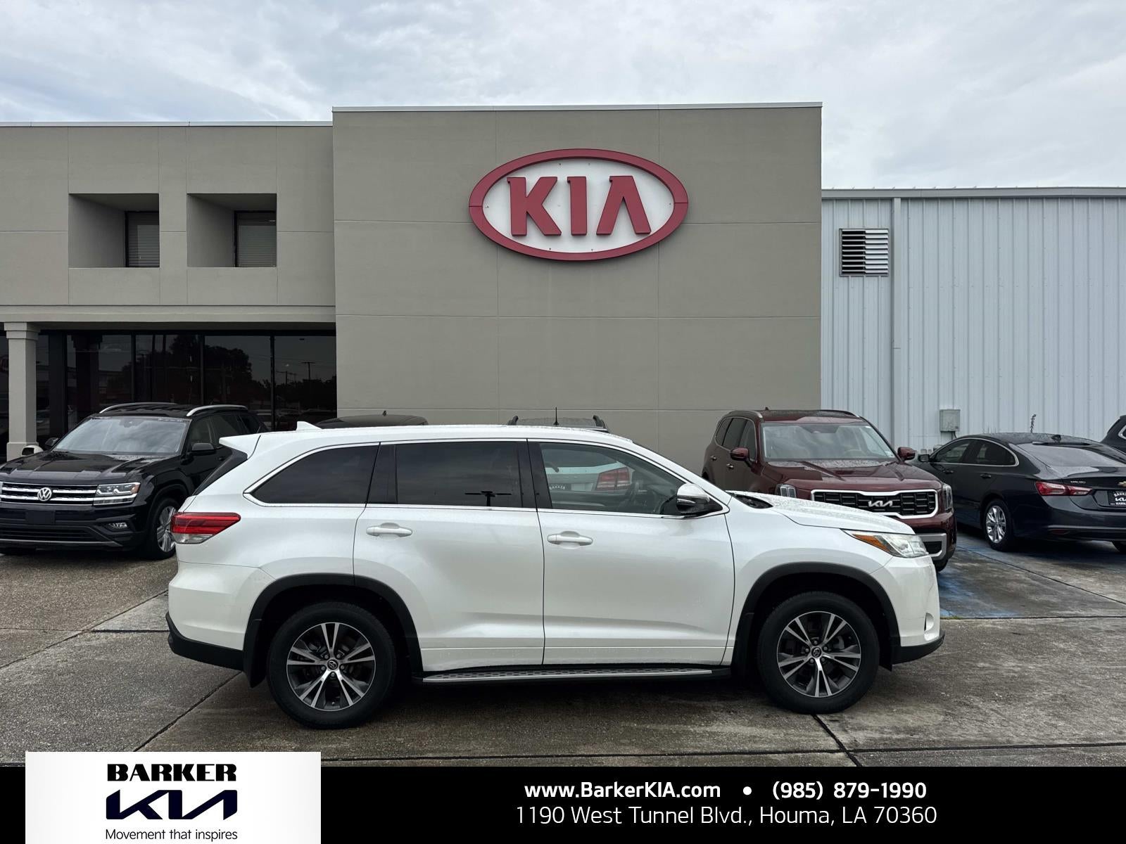 2017 Toyota Highlander LE V6